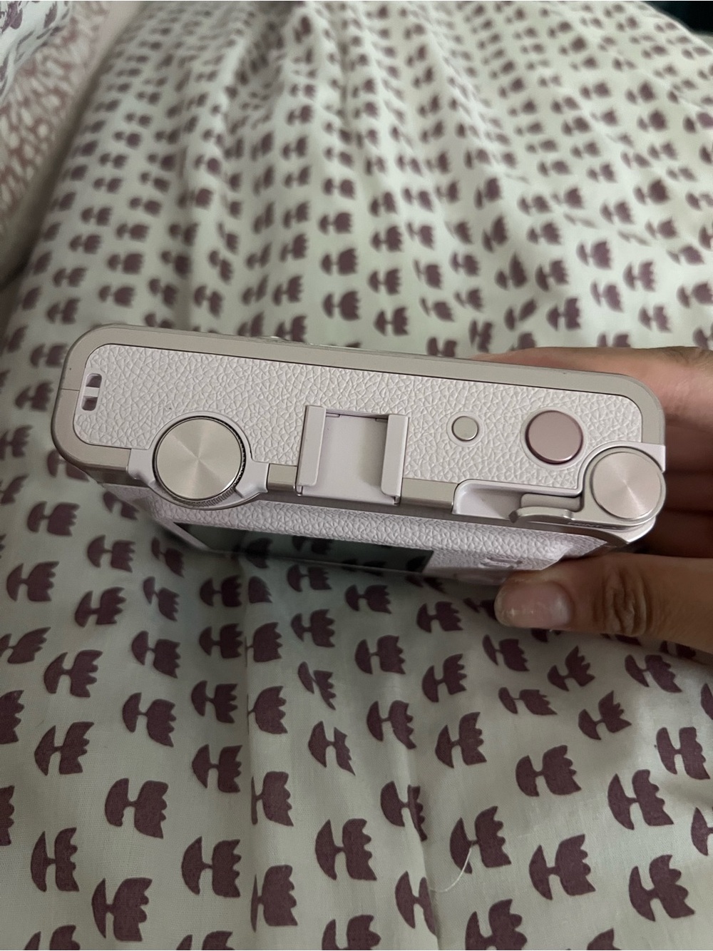 Fujifilm Instax Mini Evo Instant Camera in Pale Pink and Silver - Picture 3 of 4